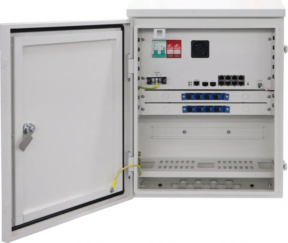 ernitec-electra-m10-outdoor-poe-switch-10-port-ip66 image 1