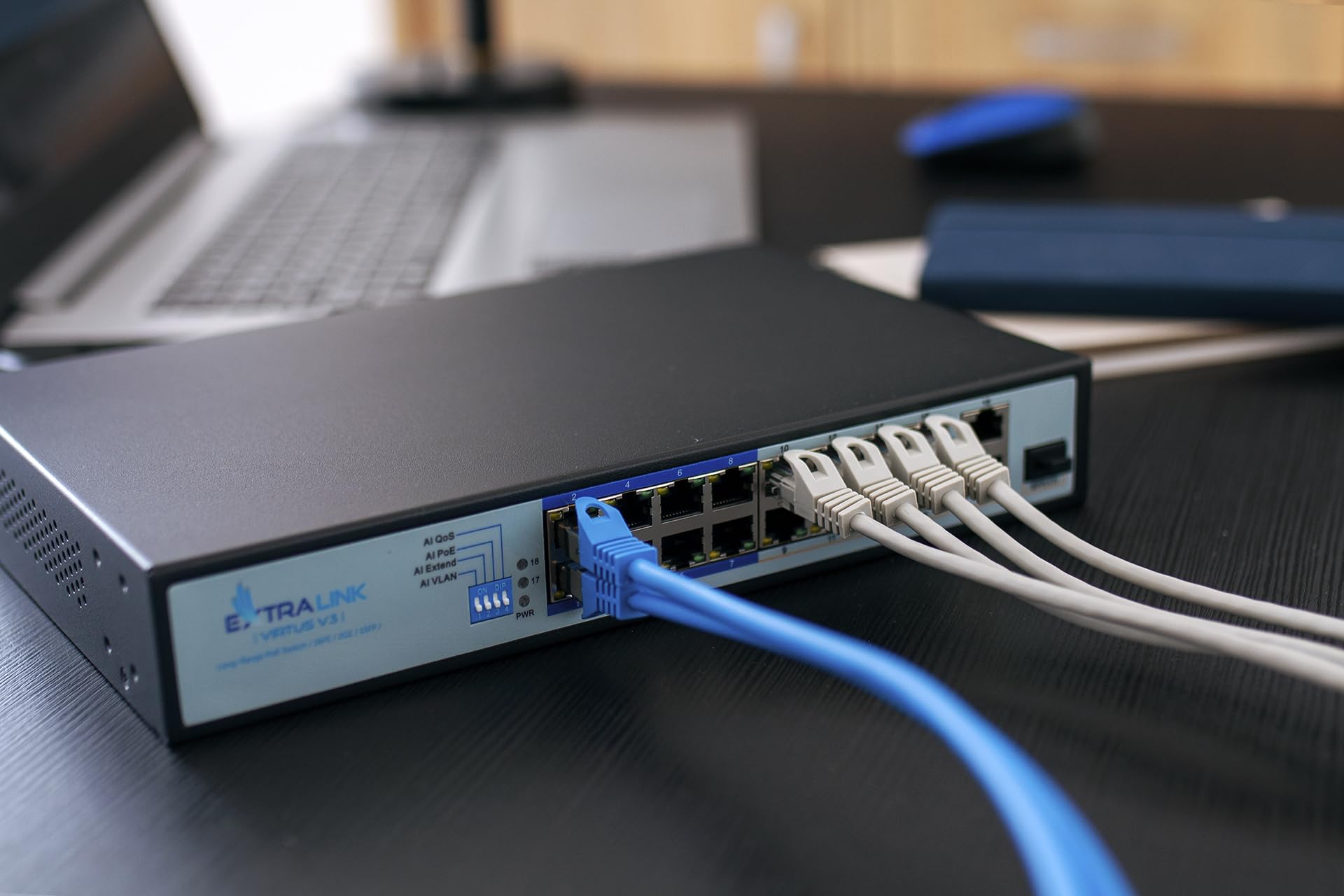 extralink-virtus-v3-poe-switch-16-port-150w-mit-sfp image 7
