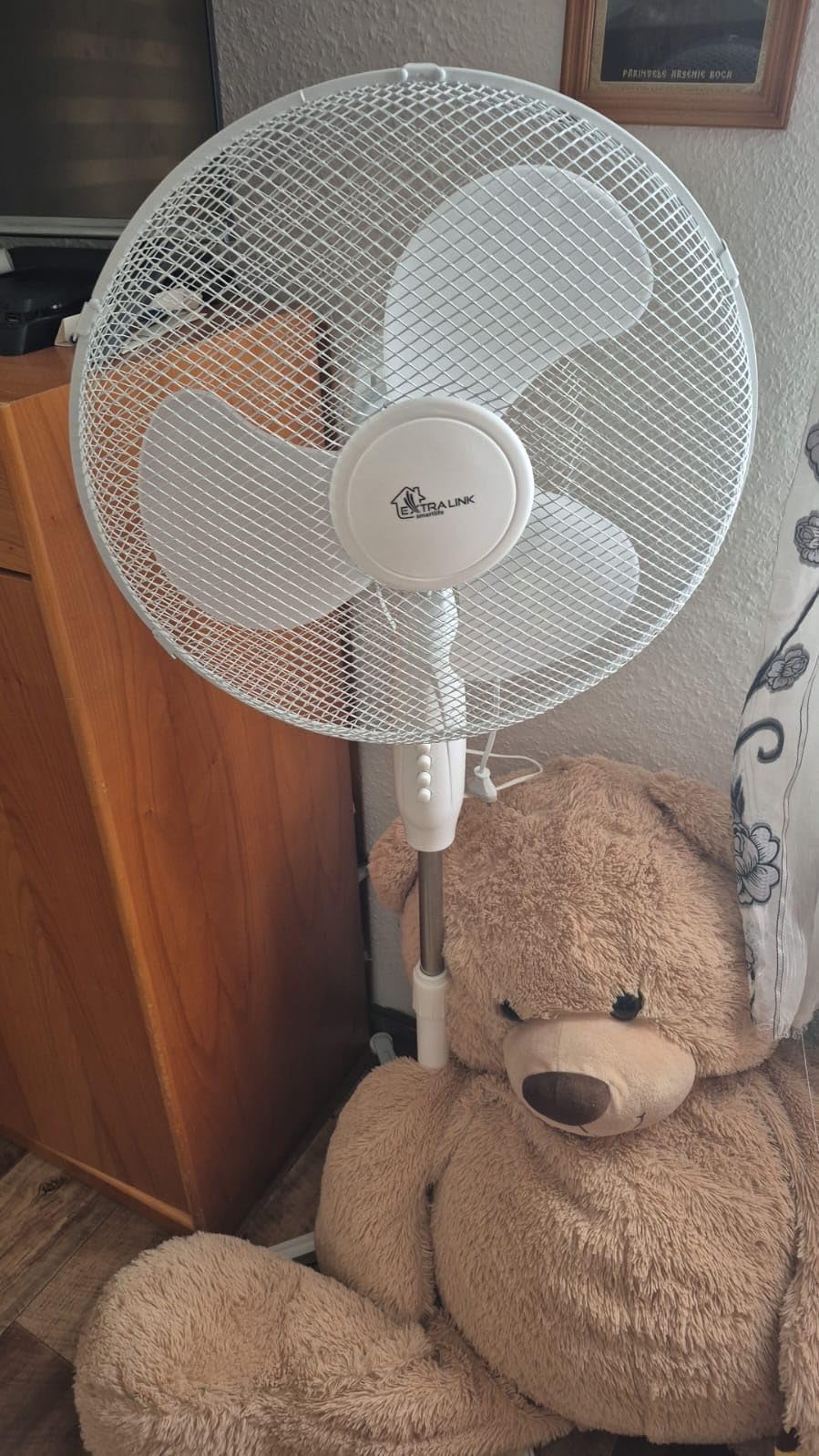 Hell und nett