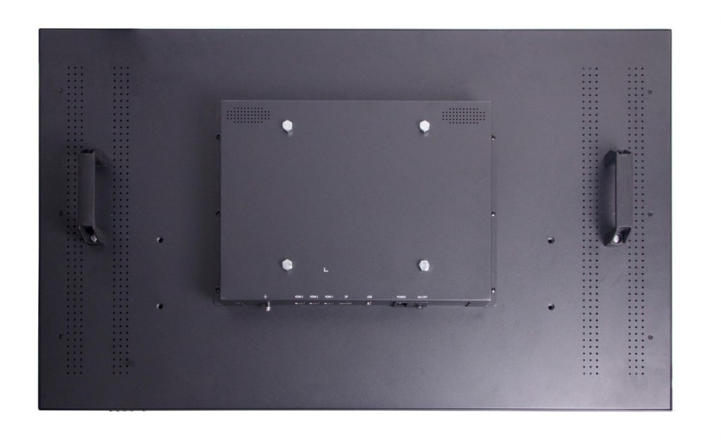ernitec-monitor-43-zoll-4k-uhd-24-7-metallgeh-use image 2